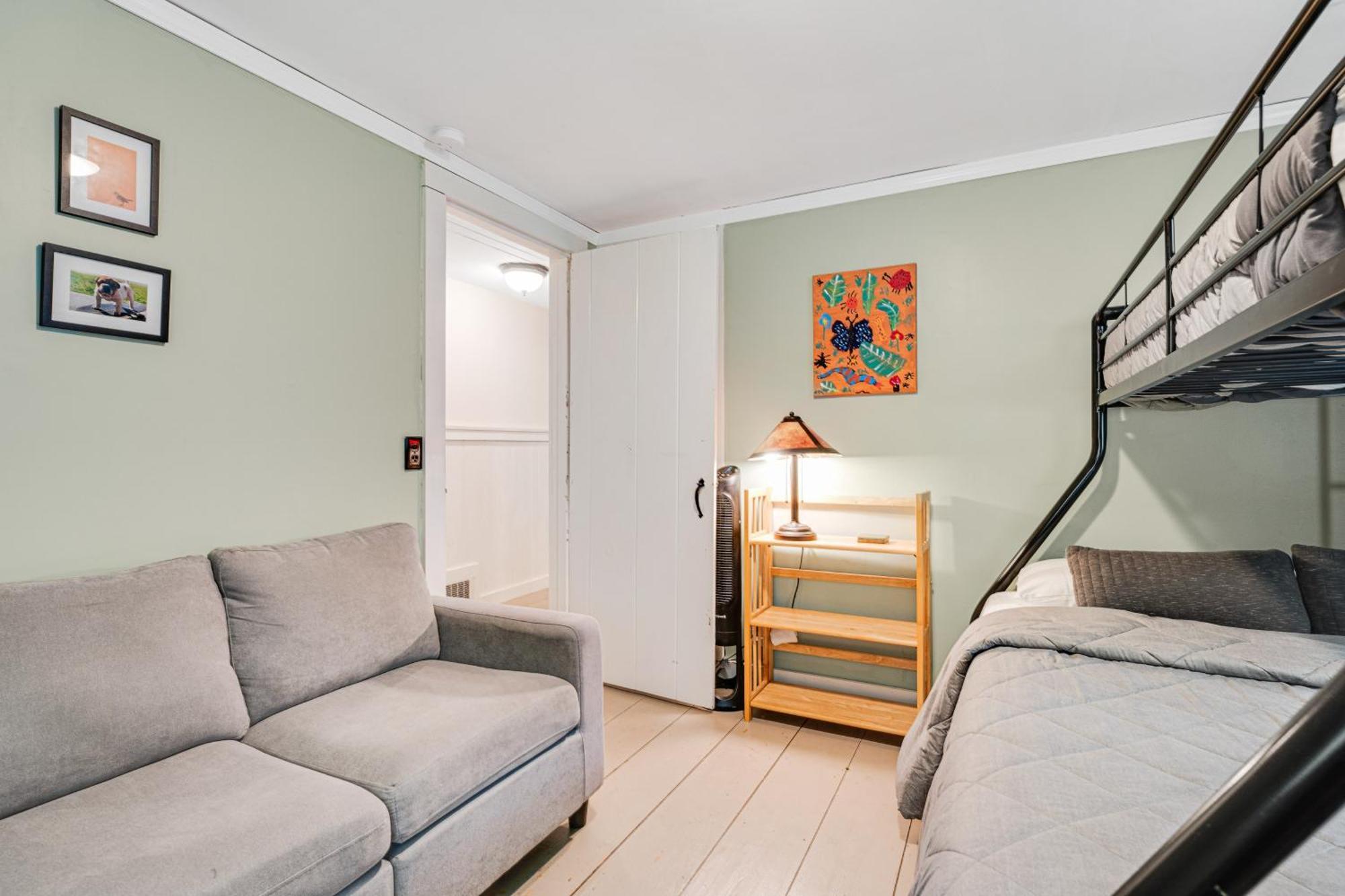 Whites Hill Ski Retreat Dover エクステリア 写真