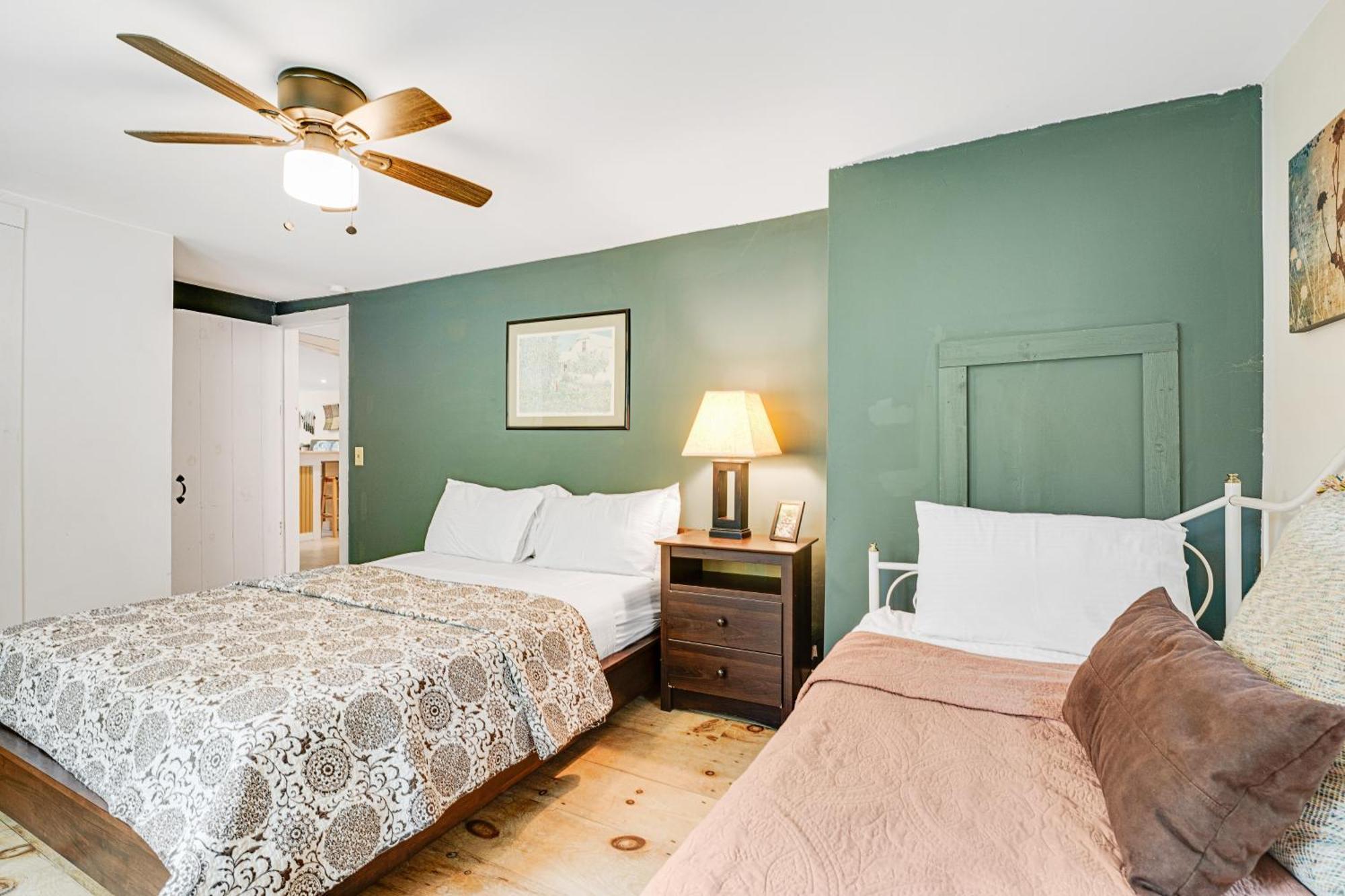 Whites Hill Ski Retreat Dover エクステリア 写真