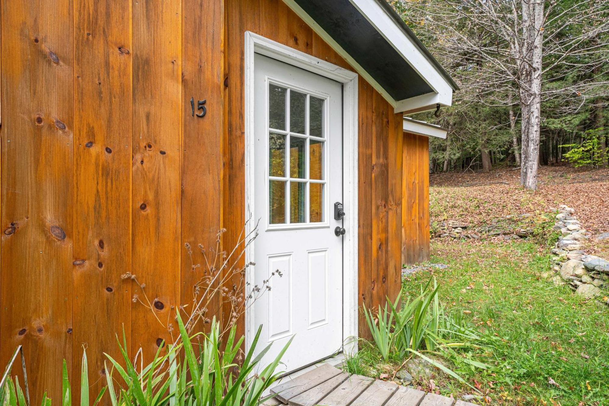 Whites Hill Ski Retreat Dover エクステリア 写真